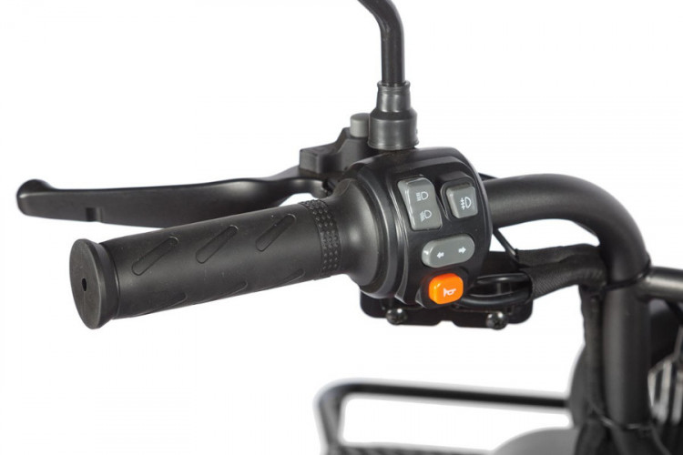 Пассажирский электротрицикл Wanshida LC300 в Москве