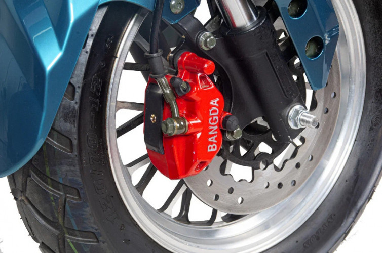 Электроскутер Minako Italy в Москве