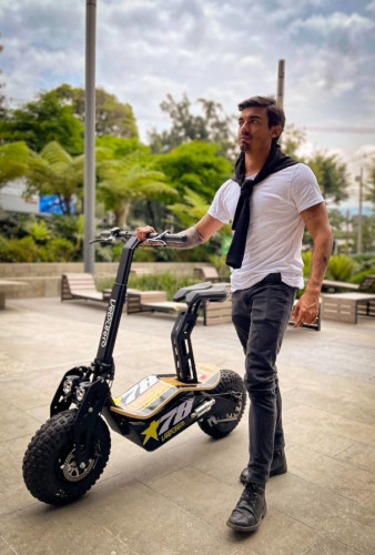 Электросамокат VeloCifero MAD 2000W в Москве